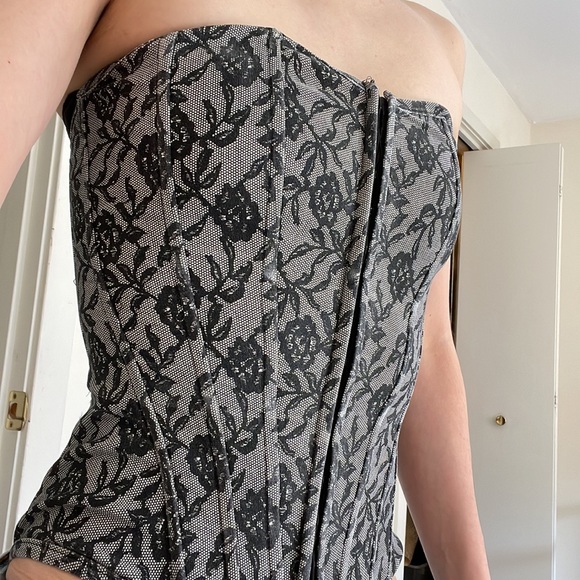 Vintage corset - Picture 1 of 7